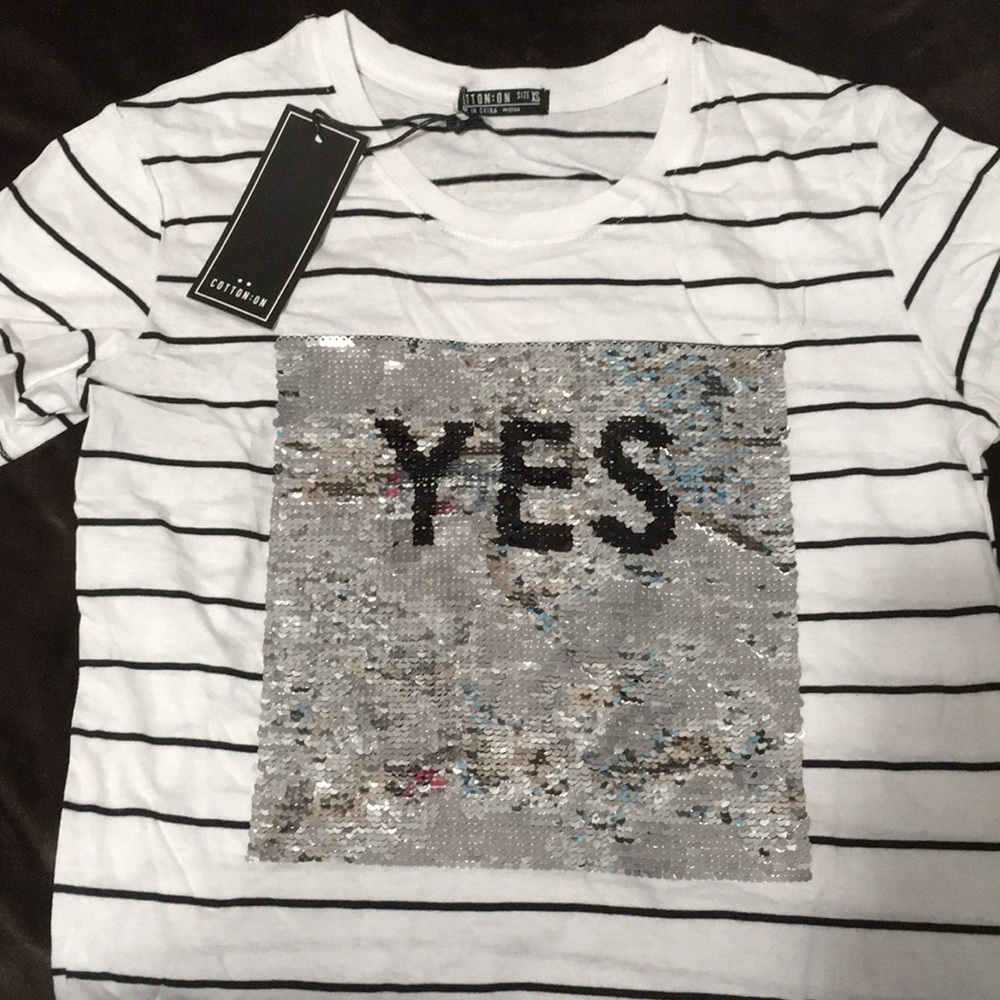 Sequins yes/no cotton T-shirt